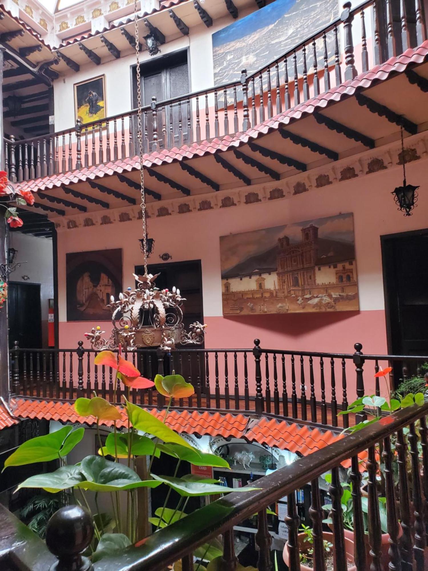 Juana De Arco Hostal